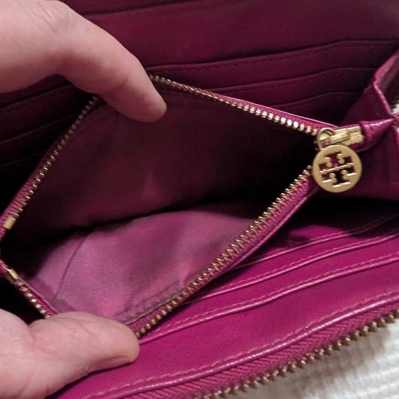 Tory Burch Fuchsia Zip-Around Wallet Dark Pink - Picture 5 of 8
